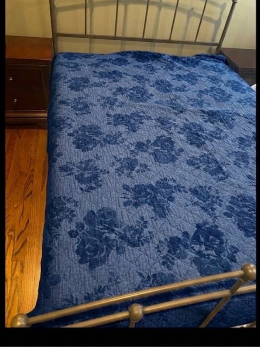 Bee and Willow Crystal Rose King Size Cotton Quilt 45 x100